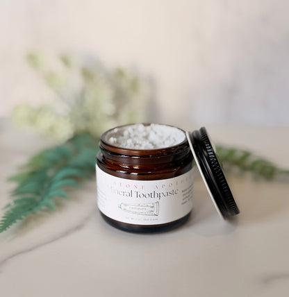 Mineral Toothpaste Powder | Natural Whitening with Activated Charcoal, Coconut Oil & Peppermint — Fluoride-Free, Enamel-Strengthening Oral Care