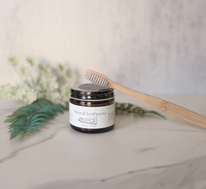 Mineral Toothpaste Powder | Natural Whitening with Activated Charcoal, Coconut Oil & Peppermint — Fluoride-Free, Enamel-Strengthening Oral Care