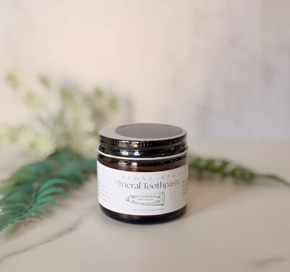 Mineral Toothpaste Powder | Natural Whitening with Activated Charcoal, Coconut Oil & Peppermint — Fluoride-Free, Enamel-Strengthening Oral Care